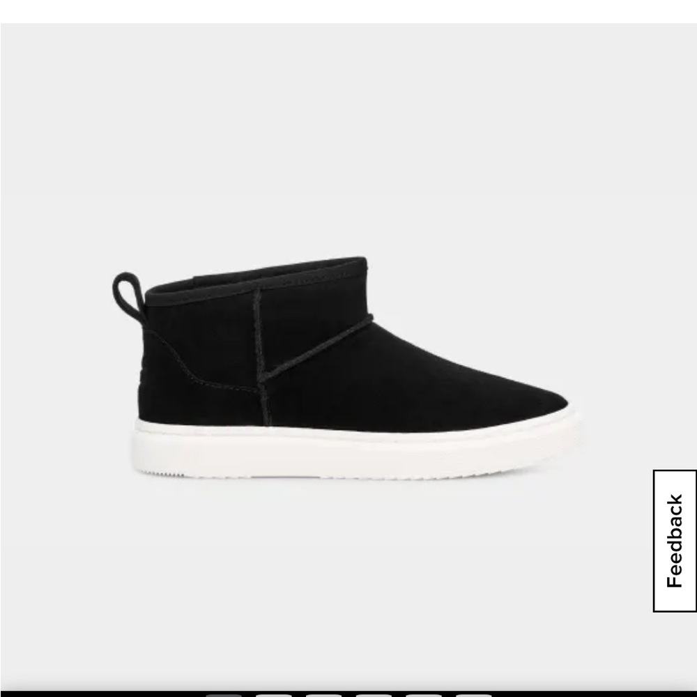UGG Alameda Mini Boot NWT in Black Size 9